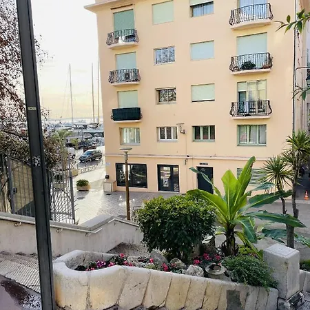 Duplex A Deux Pas Du Port Apartment *