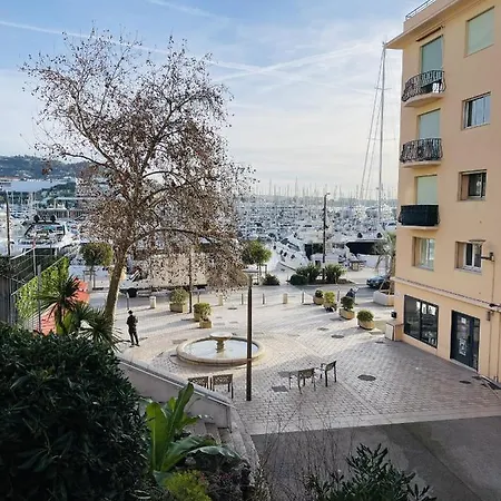Duplex A Deux Pas Du Port Apartment *