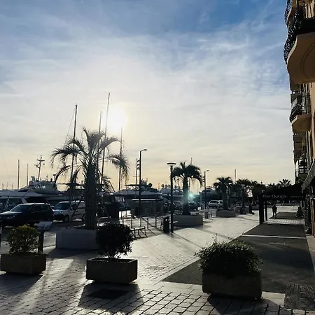 Apartment Duplex A Deux Pas Du Port *